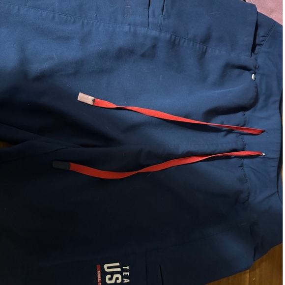 Figs Team USA Navy scrub pants with Red Accents Lg tall - Picture 3 of 4